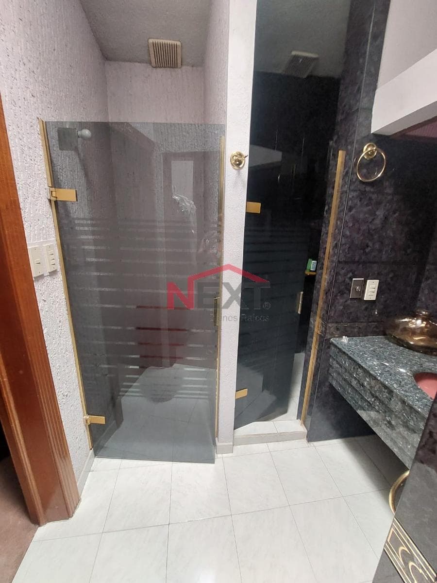 CORNER HOUSE FOR SALE IN THE CUMBRES NEIGHBORHOOD