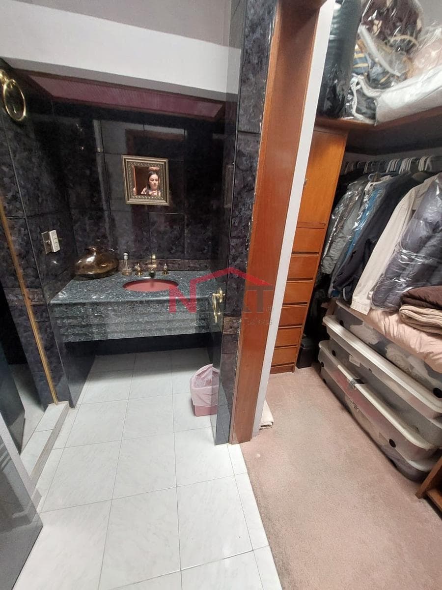CORNER HOUSE FOR SALE IN THE CUMBRES NEIGHBORHOOD