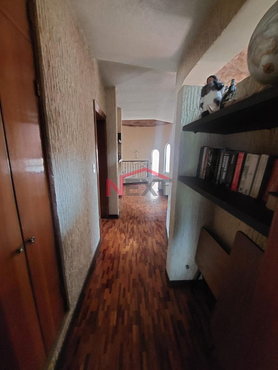 CORNER HOUSE FOR SALE IN THE CUMBRES NEIGHBORHOOD