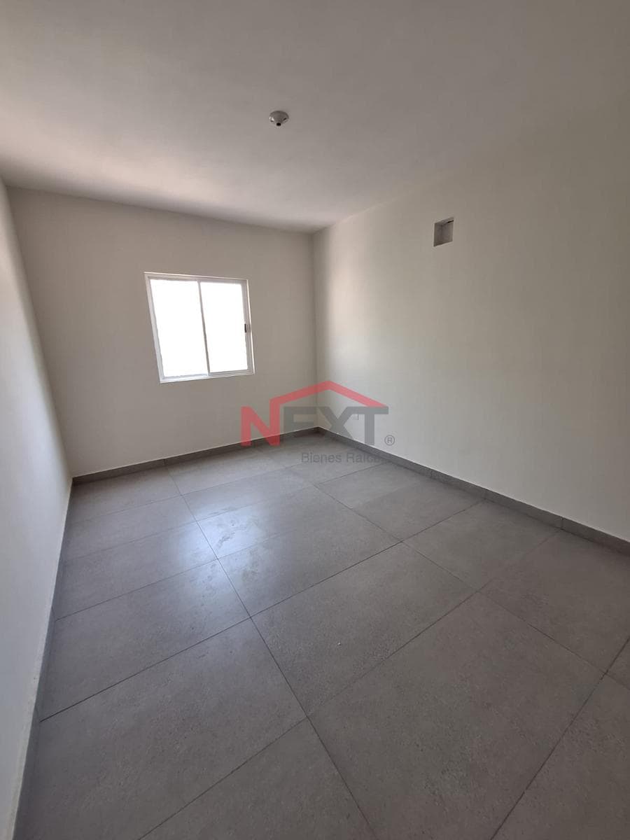 HOUSE FOR SALE IN THE NORTH, 1 MINUTE FROM THE SALTILLO-MTY HIGHWAY