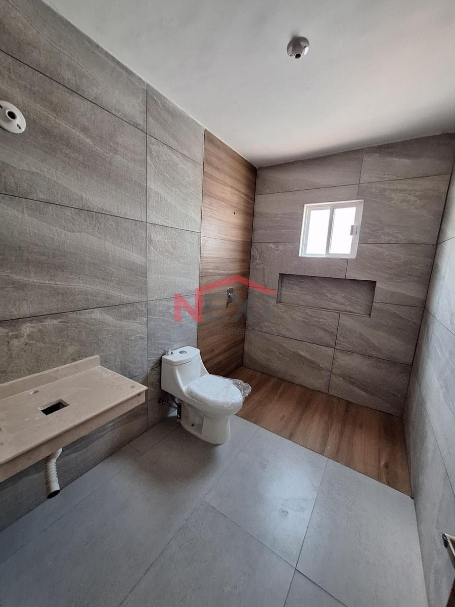 HOUSE FOR SALE IN THE NORTH, 1 MINUTE FROM THE SALTILLO-MTY HIGHWAY