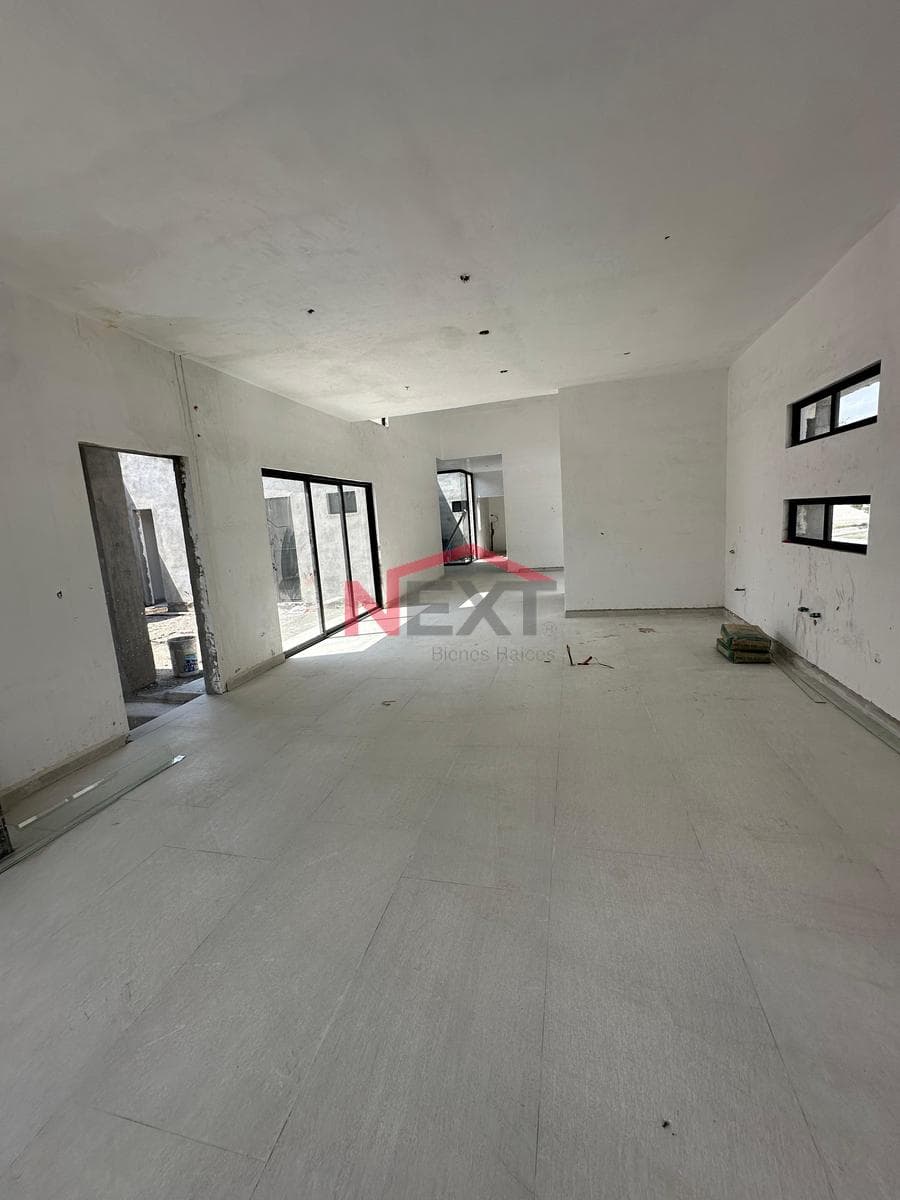 ONE-STORY HOUSE FOR SALE IN ARTEAGA