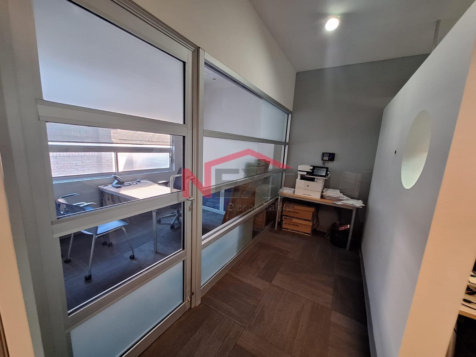 OFFICES FOR RENT ON THE GROUND FLOOR OF COLOSIO