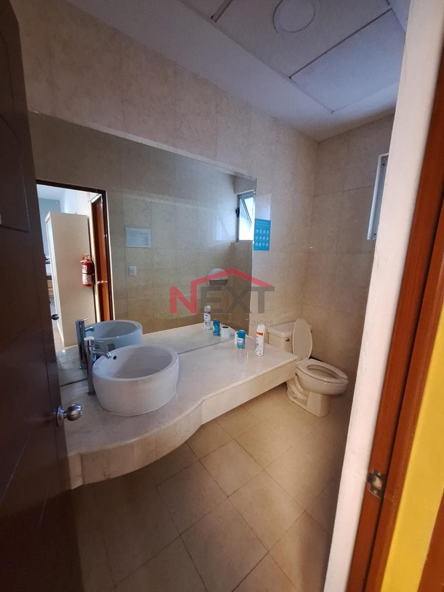 OFFICES FOR RENT ON THE GROUND FLOOR OF COLOSIO
