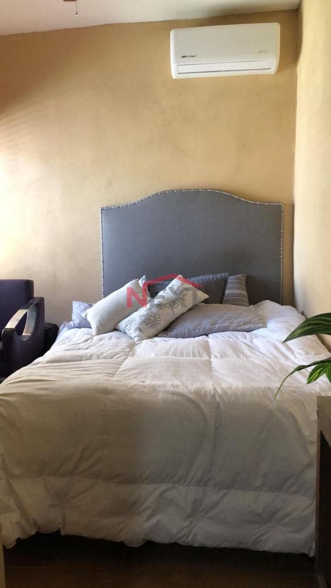 House 3B: POOL - LOCATION - PRICE