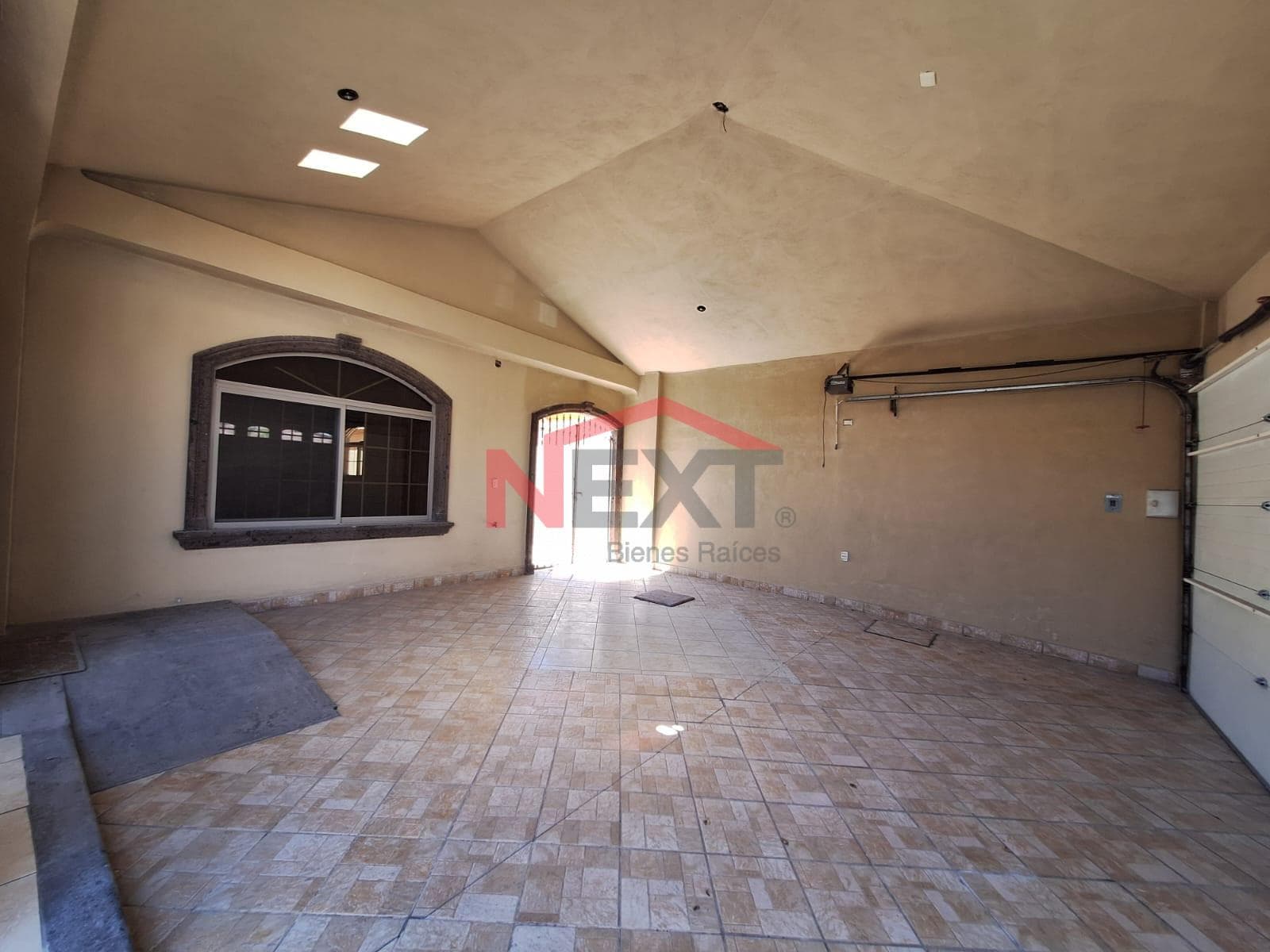 ONE-STORY HOUSE FOR SALE IN THE NORTH