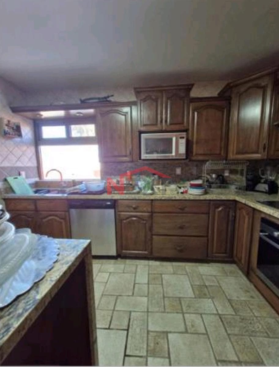 HOUSE FOR SALE IN THE NORTH WITH A POOL