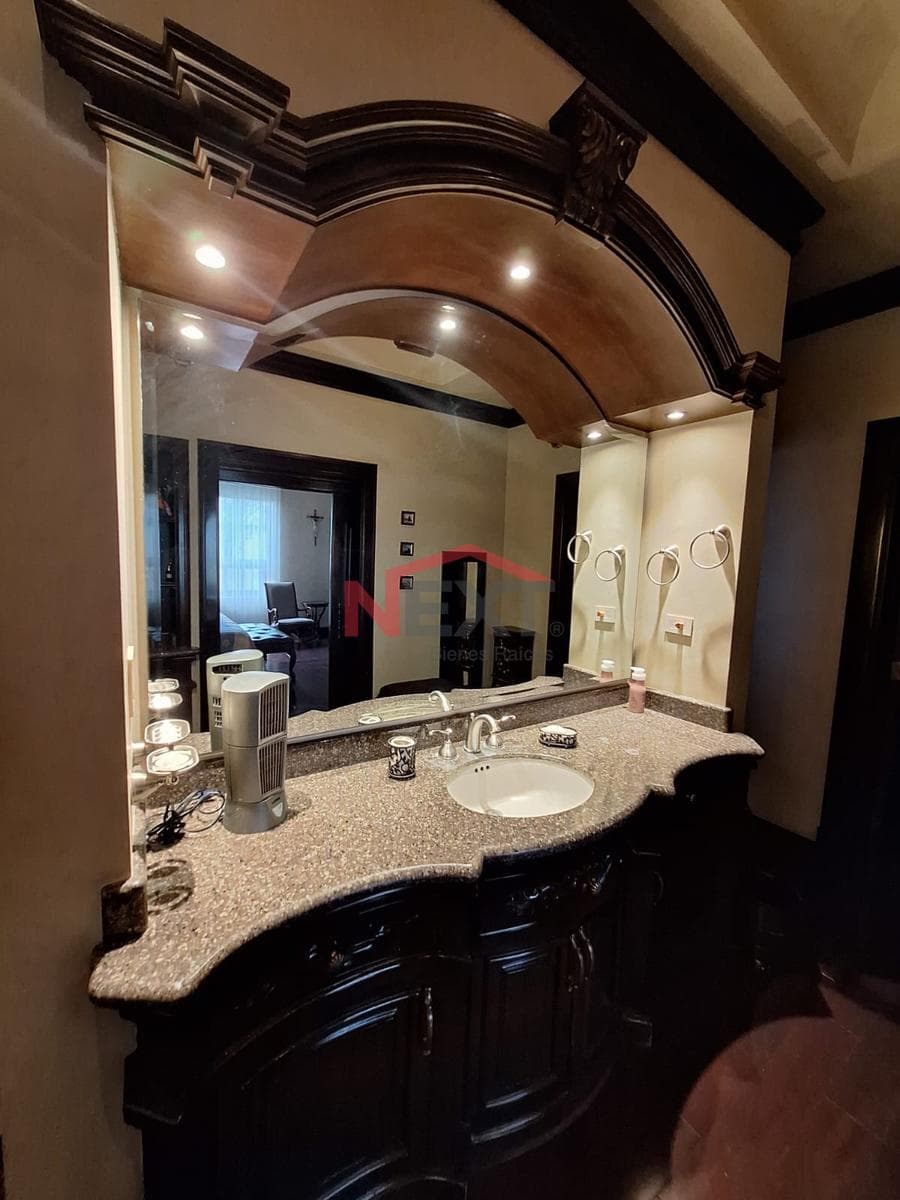 HOUSE WITH A POOL FOR SALE IN THE NORTH