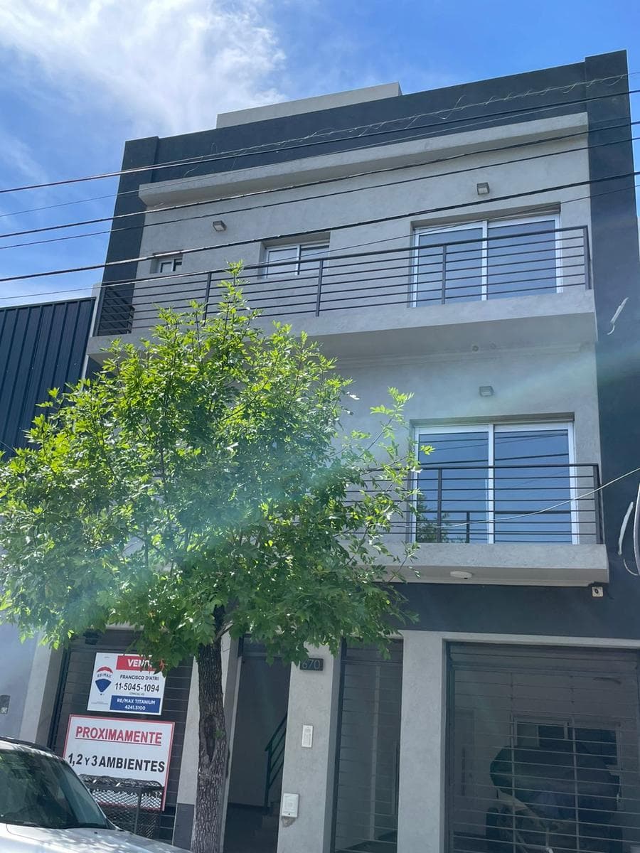 VENTA DEPARTAMENTO 3 AMBIENTES EN GERLI AVELLANEDA CON COCHERA, PATIO Y PARRILLA-ACEPTA PERMUTA