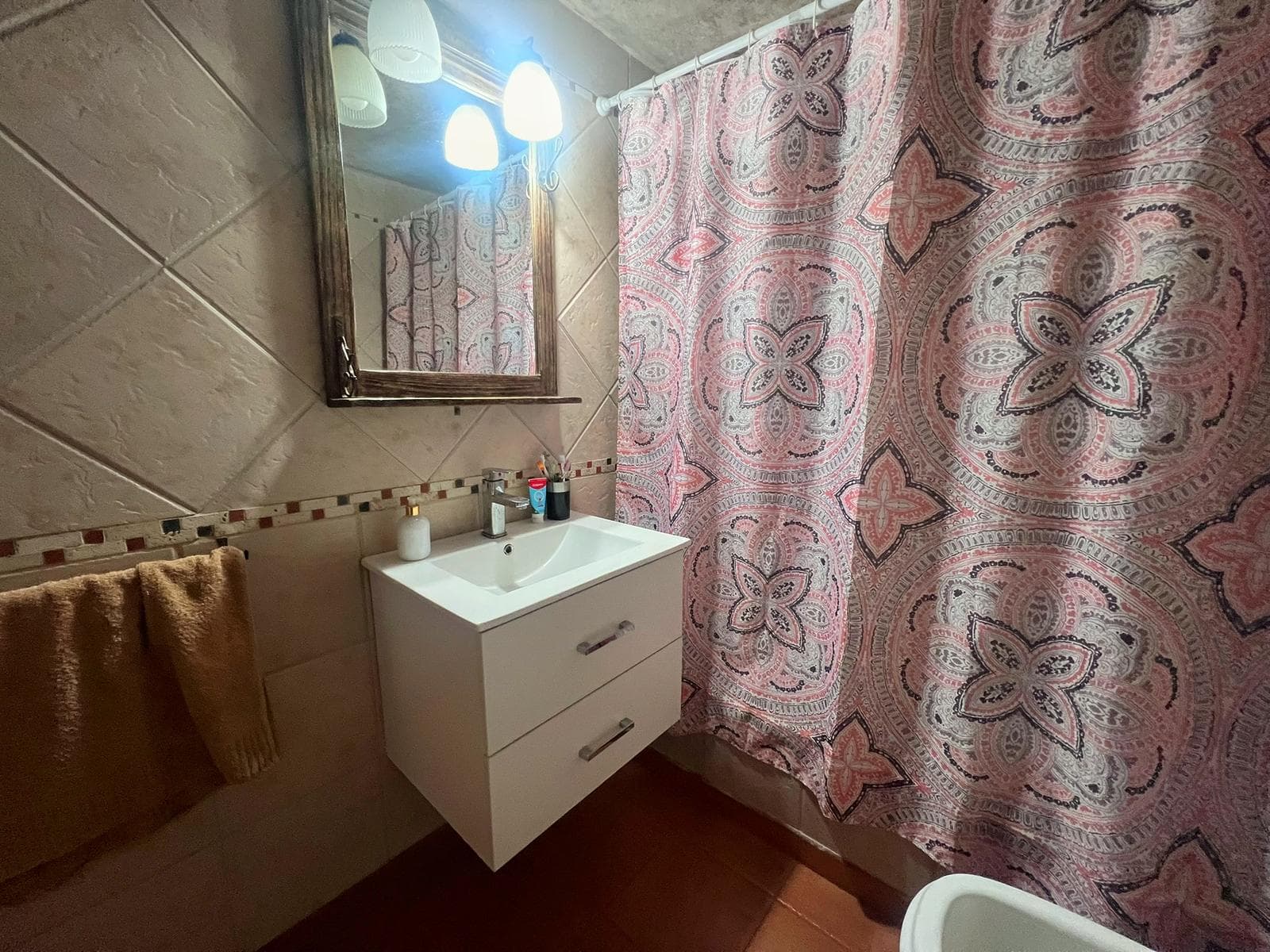 5-BEDROOM HOUSE FOR SALE, WITH GARDEN, POOL, AND GARAGE IN VILLA ADELINA, SAN ISIDRO, NORTHERN GREATER BUESOS AIRES