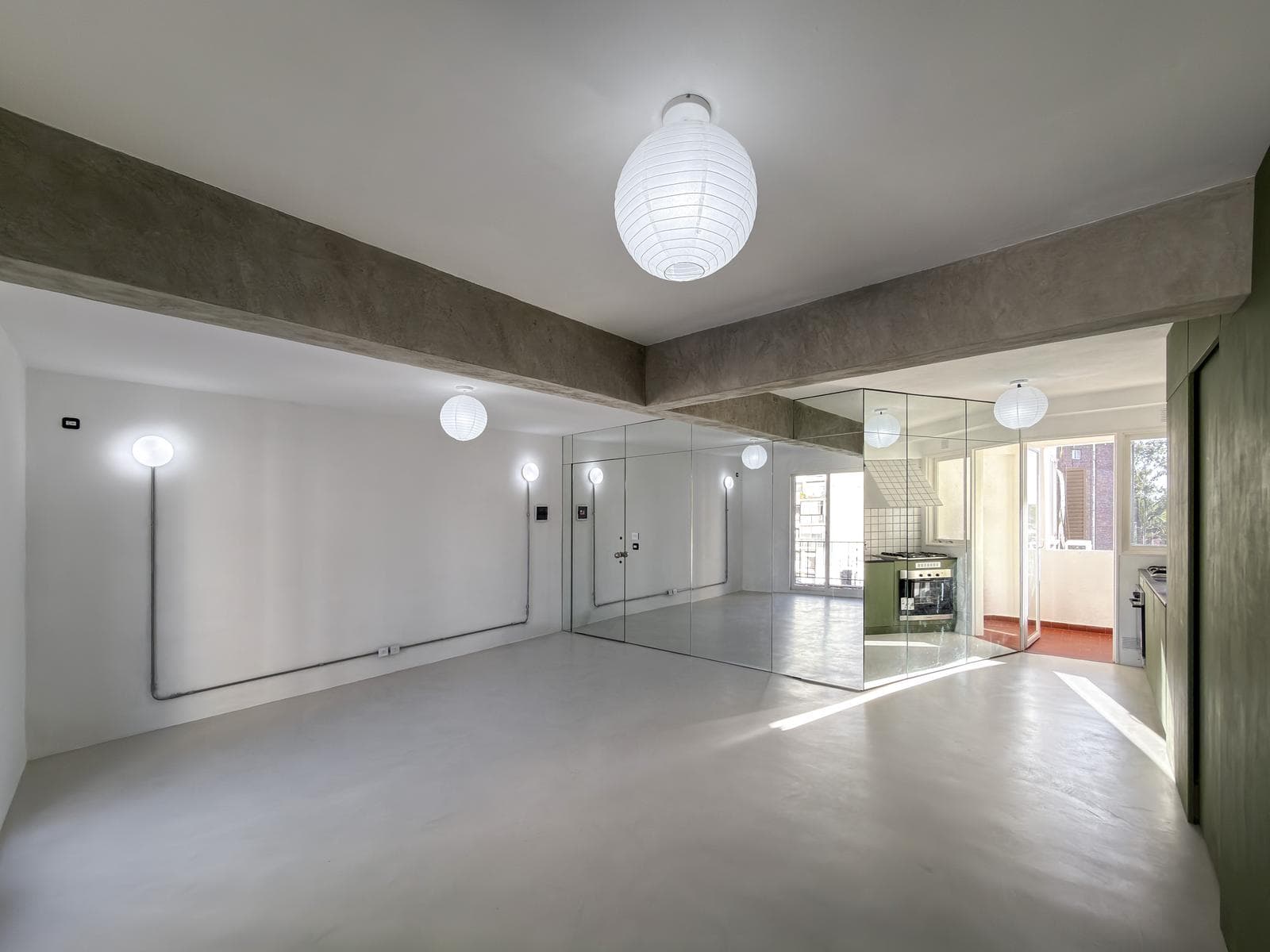 Departamento remodelado de 2 dormitorios con vista parcial al río
