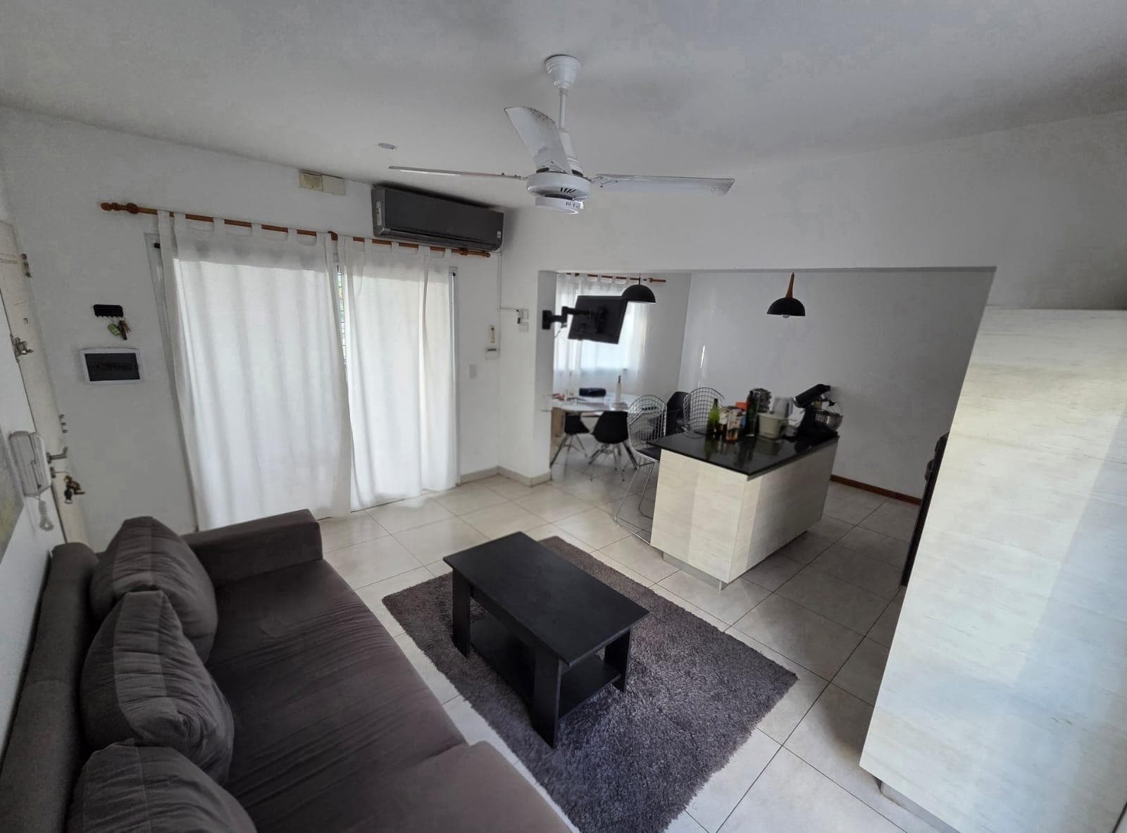Apartment on Sarmiento Street