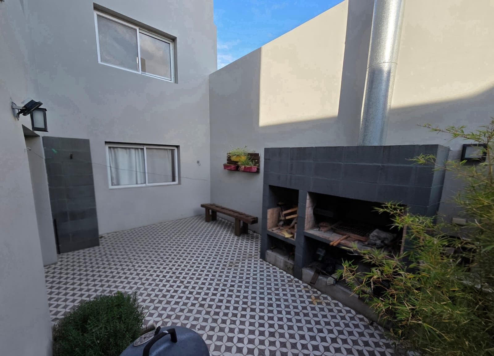 Apartment on Sarmiento Street