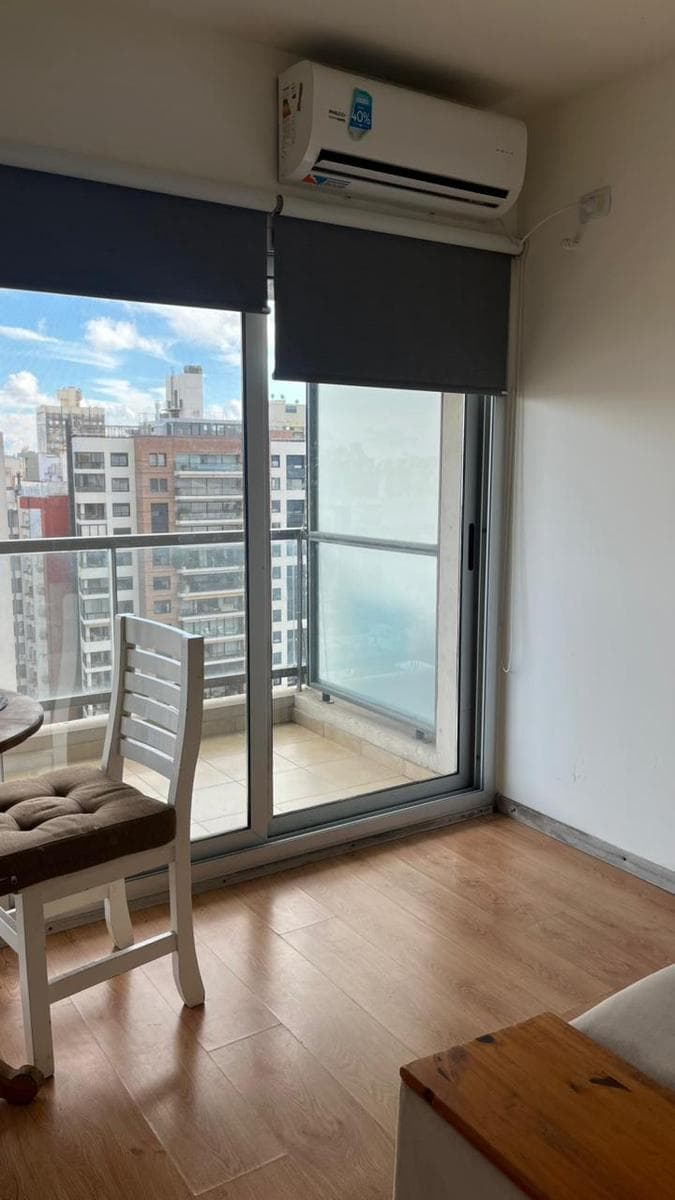 Studio Apartment on Mendoza Street in the 200s