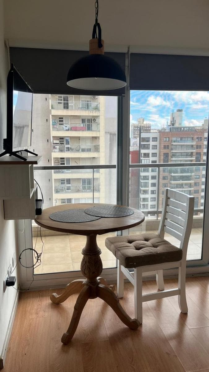 Studio Apartment on Mendoza Street in the 200s