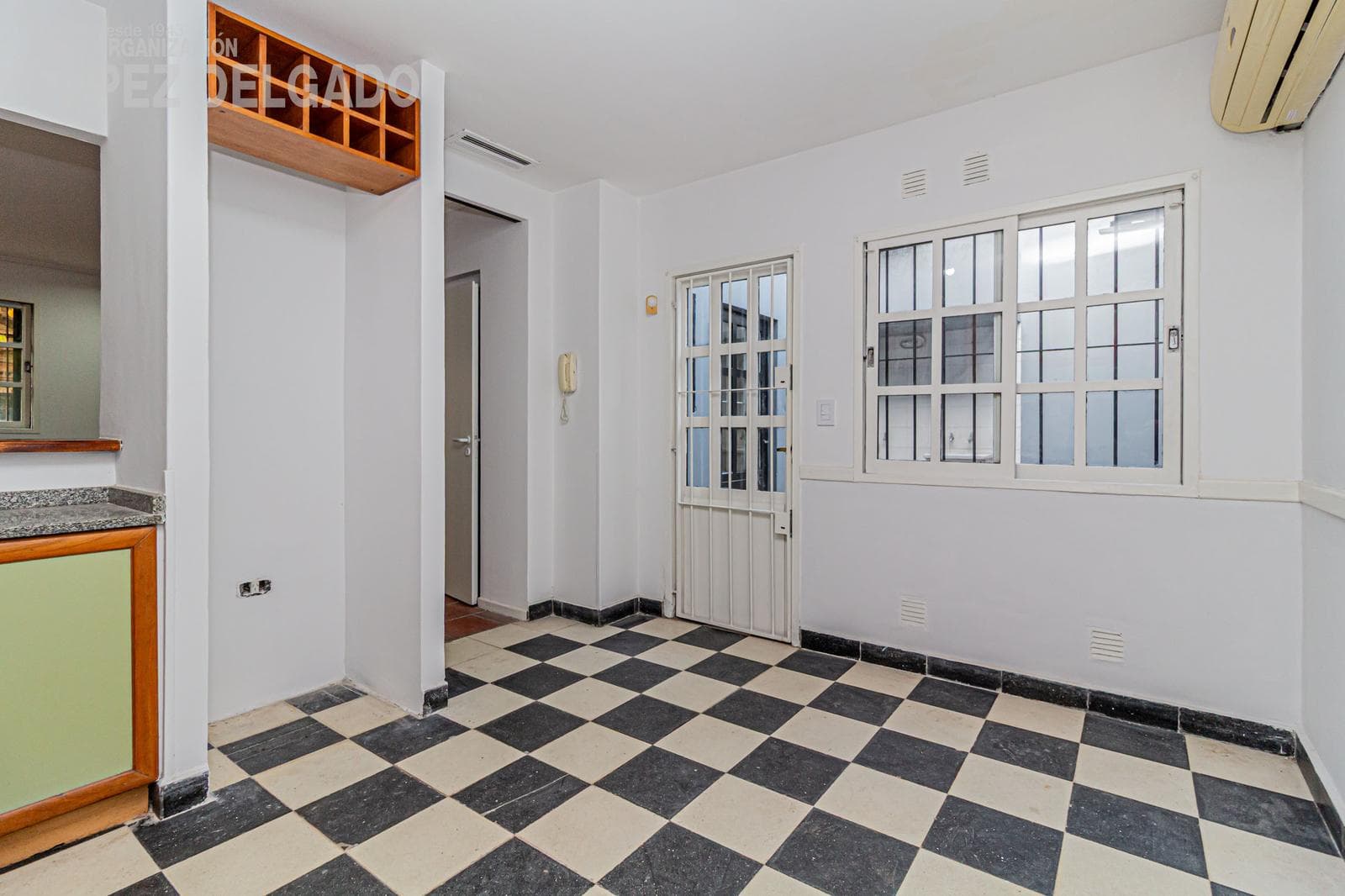 4-room house with a courtyard, terrace, and garage in Villa Santa Rita