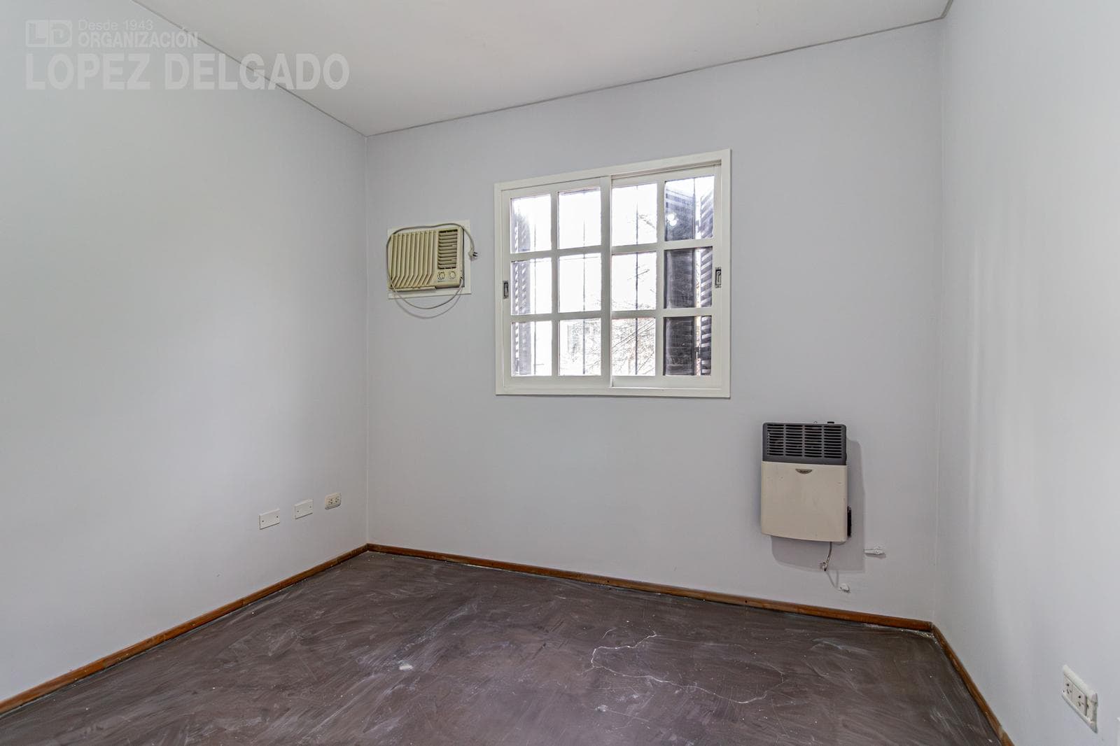 4-room house with a courtyard, terrace, and garage in Villa Santa Rita