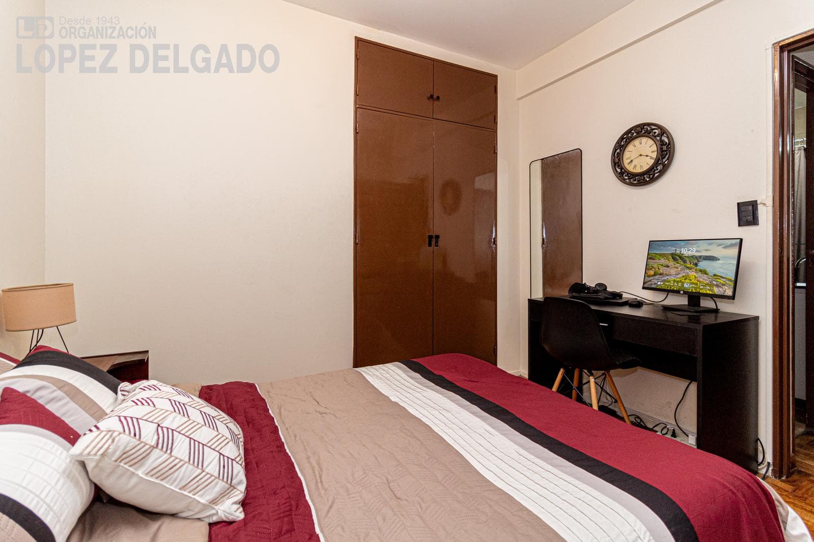 2-bedroom apartment in Villa del Parque with a patio. Financing available