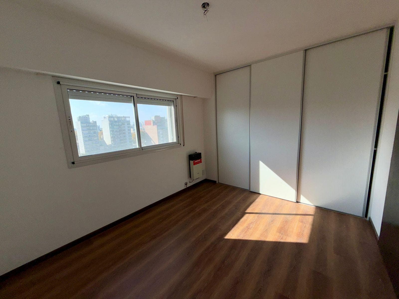 For Sale - 1-Bedroom Apartment in the Nuestra Señora de Lourdes Neighborhood, Rosario