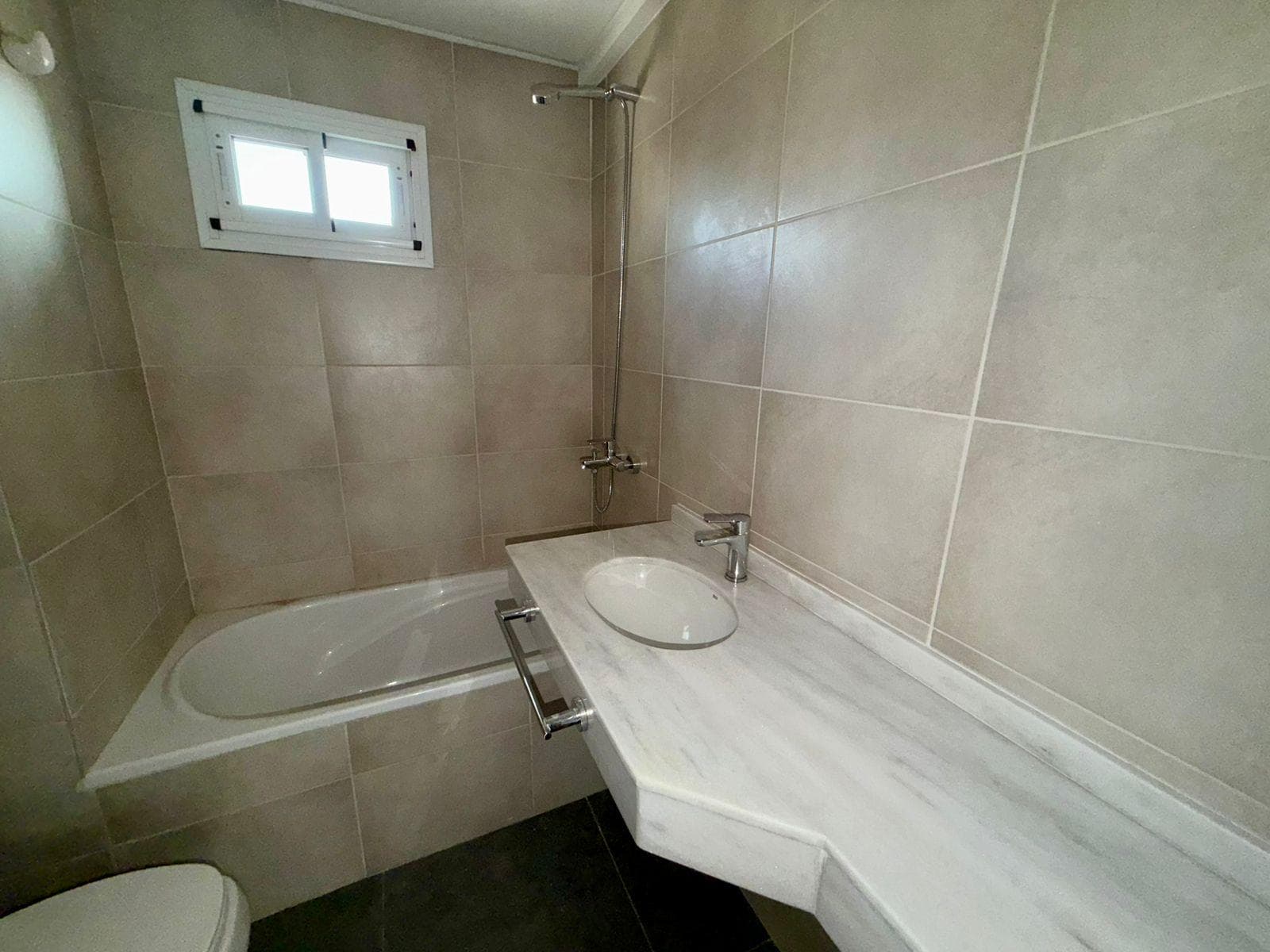 For Sale - 1-Bedroom Apartment in the Nuestra Señora de Lourdes Neighborhood, Rosario