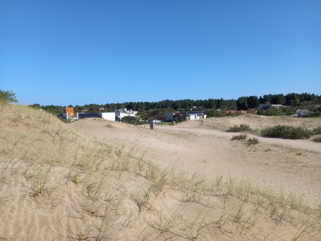 FOR SALE: INNER LOT OF M2 IN SENDEROS IV ON THE COSTA ESMERALDA