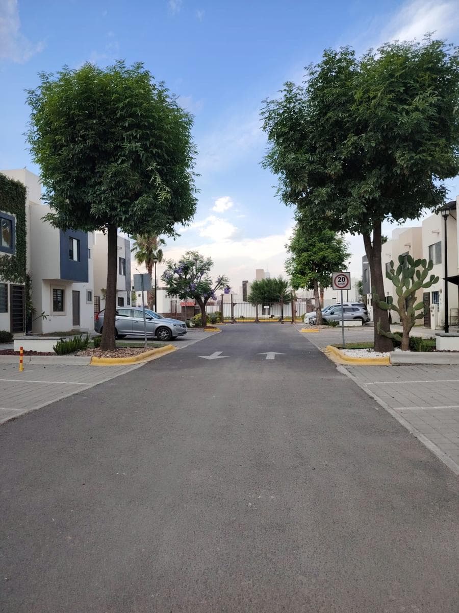 House in a condominium complex in Rincones el Marqués