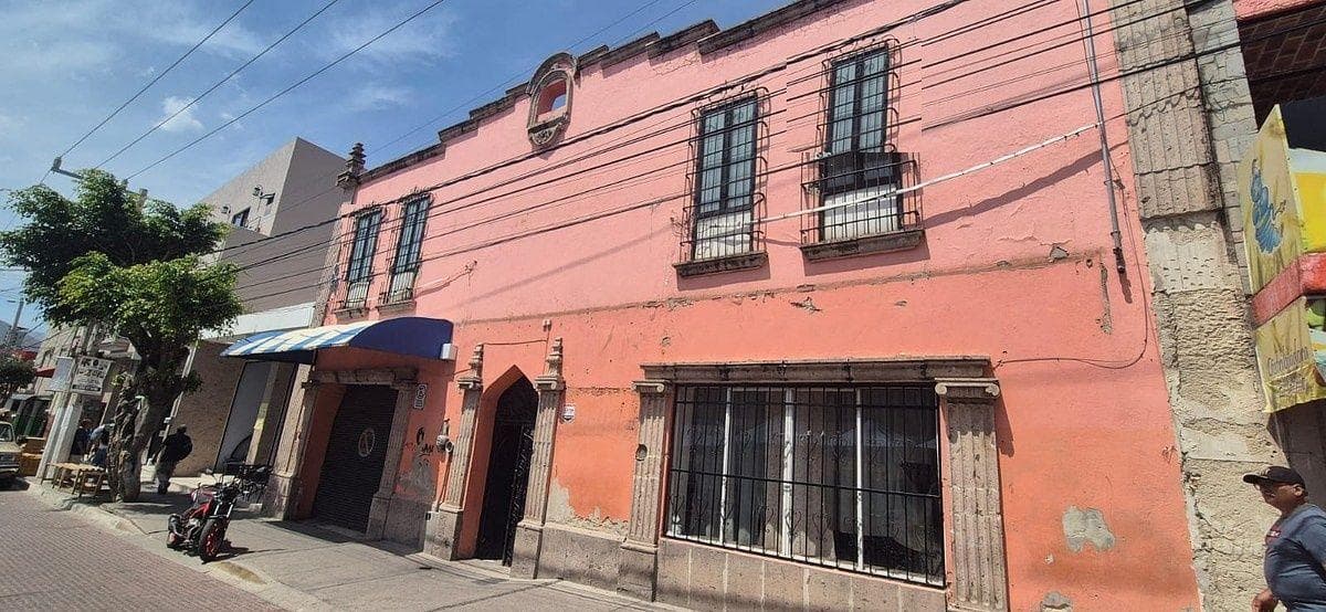 Historic House for Sale in Downtown Tlajomulco
