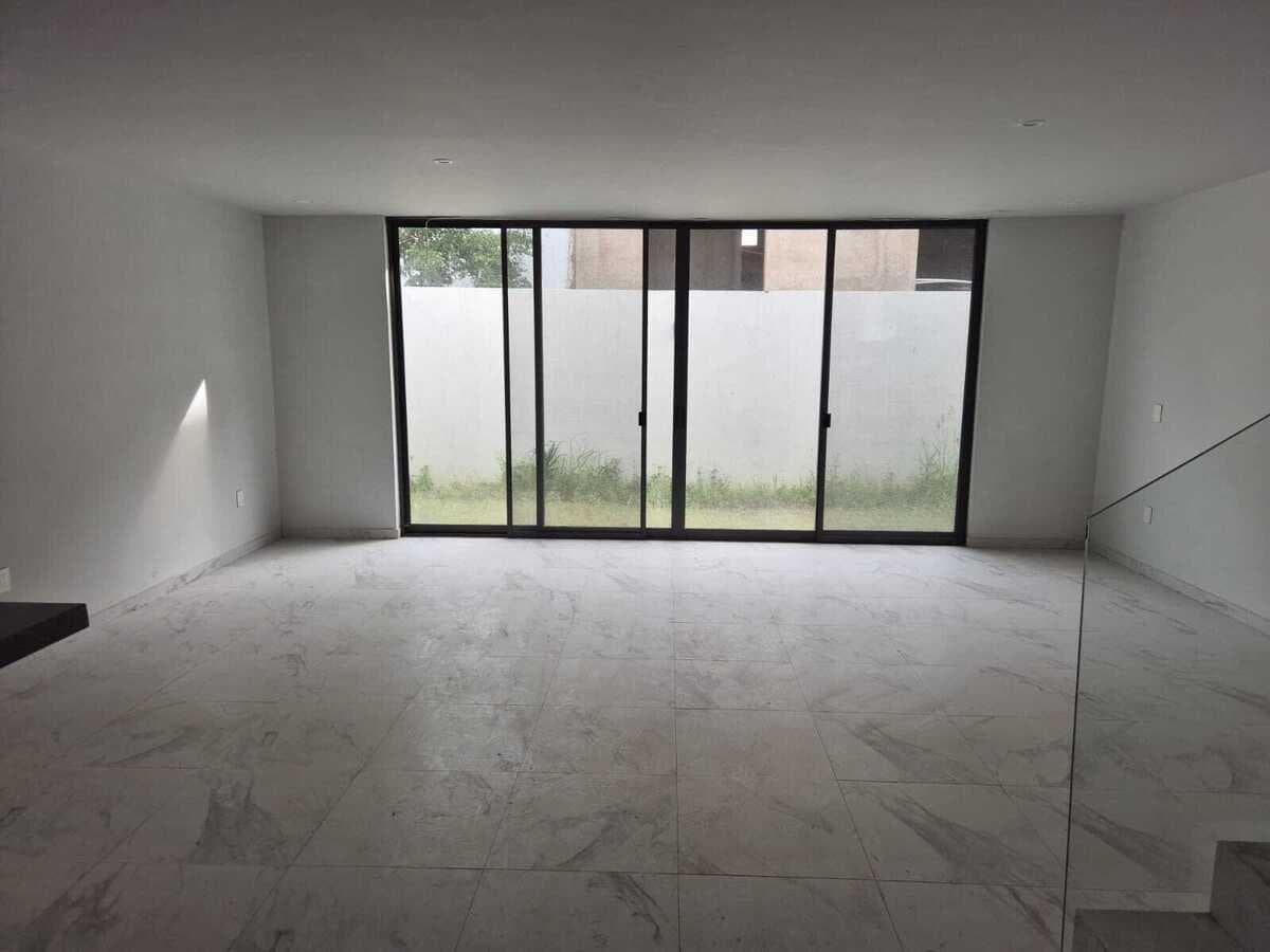 House for Sale in Punto Sur