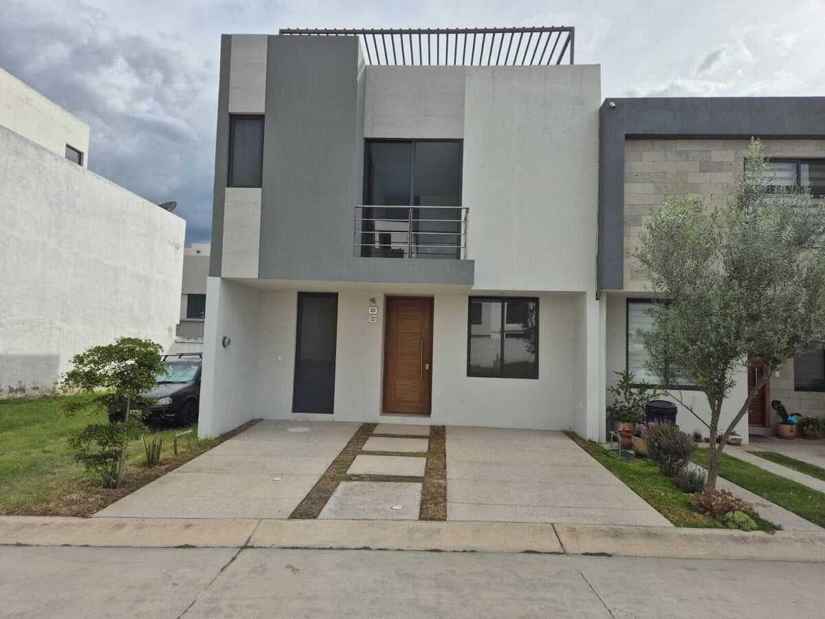 House for Sale in Punto Sur