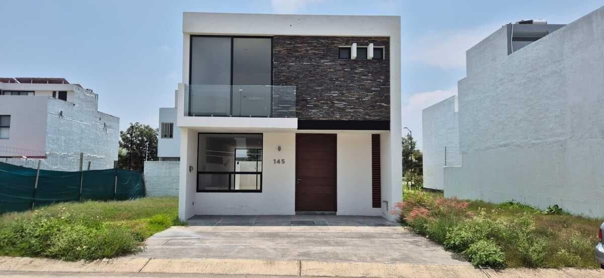 House for Sale in Punto Sur