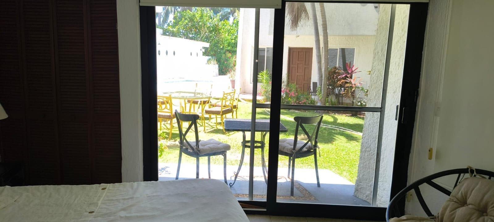 HOTEL DISTRICT, 15 QUETZAL STREET