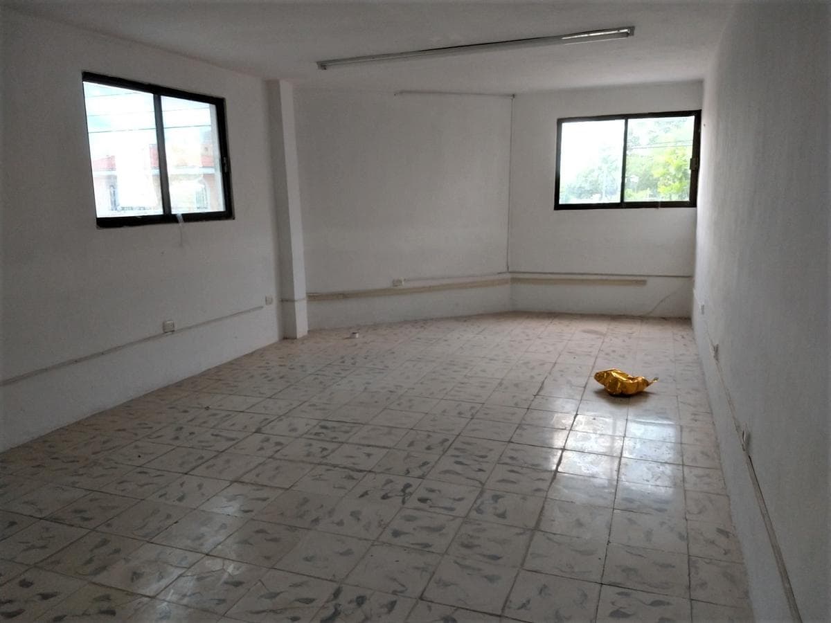 Retail Spaces and Offices in Residencial Pensiones IV
