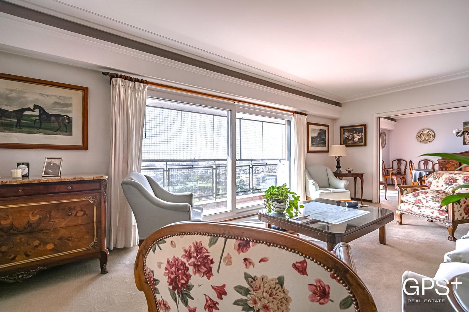 THE ISLAND - PANORAMIC VIEW - TOWER-STYLE BUILDING - Dedicated parking space and 24-hour security.