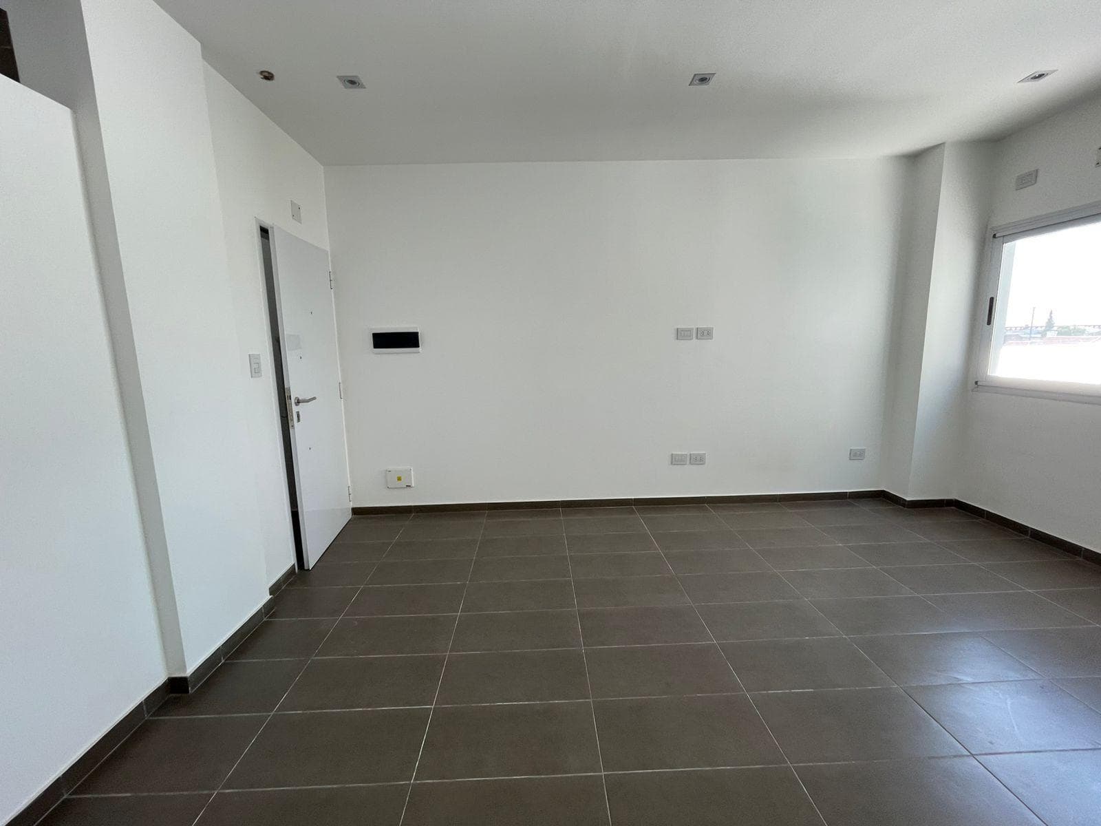 VENTA DEPARTAMENTO 2 AMBIENTES CON PARRILLA Y TERRAZA EN AVELLANEDA, GERLI-ACEPTA PERMUTA