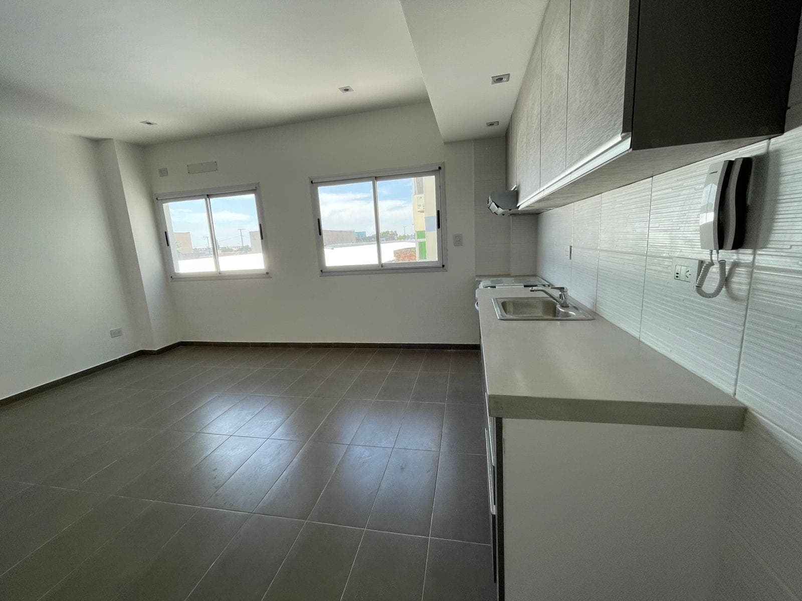 VENTA DEPARTAMENTO 2 AMBIENTES CON PARRILLA Y TERRAZA EN AVELLANEDA, GERLI-ACEPTA PERMUTA