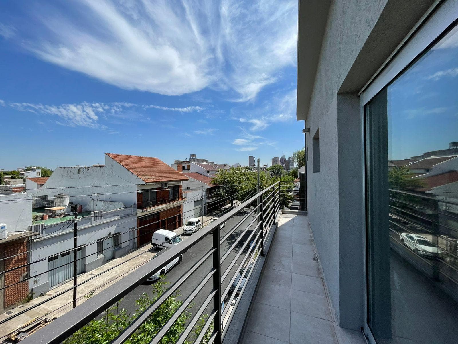 VENTE DEPARTAMENTO MONOAMBIENTE CON BALCÓN, TERRAZA Y PARRILLA EN AVELLANEDA-ACEPTA PERMUTA