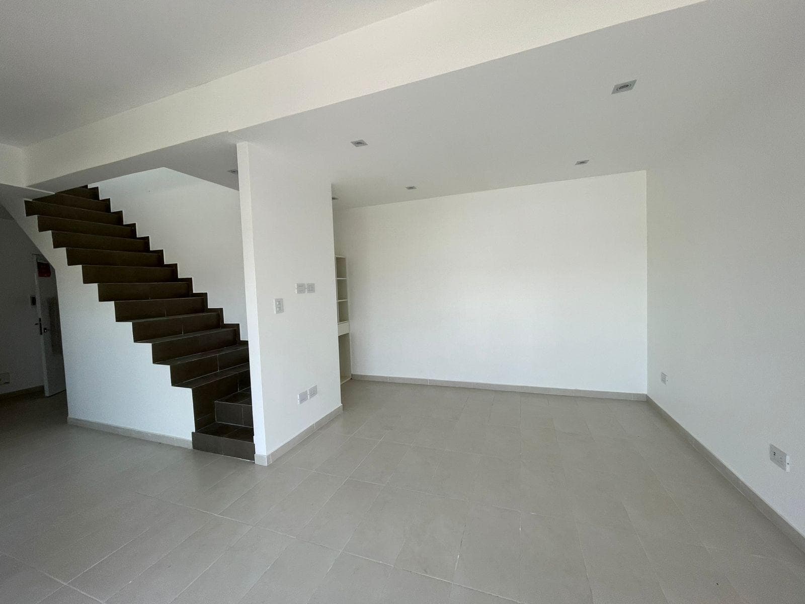 VENTE DEPARTAMENTO MONOAMBIENTE CON BALCÓN, TERRAZA Y PARRILLA EN AVELLANEDA-ACEPTA PERMUTA