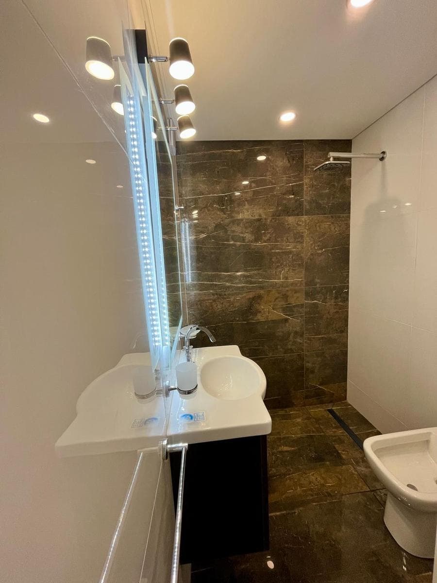 3-bedroom apartment with a separate room