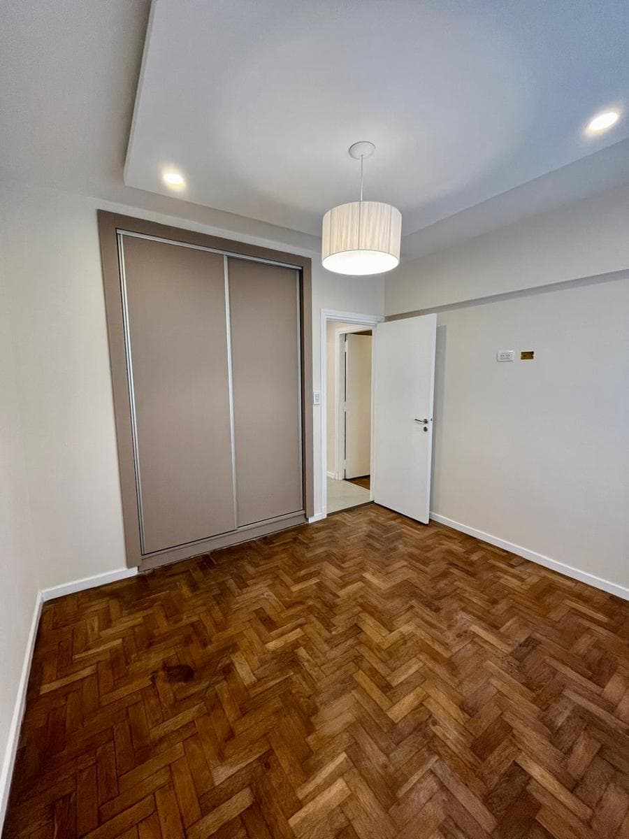 3-bedroom apartment with a separate room