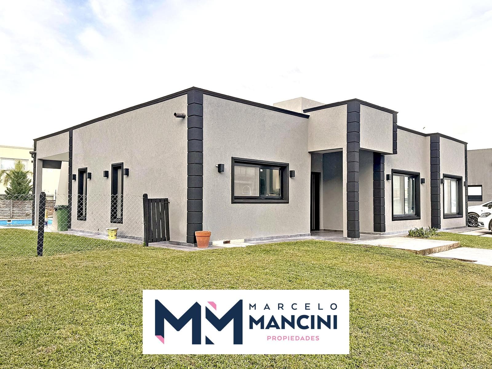HOUSE FOR SALE in Lagos de Canning, 4 Rooms