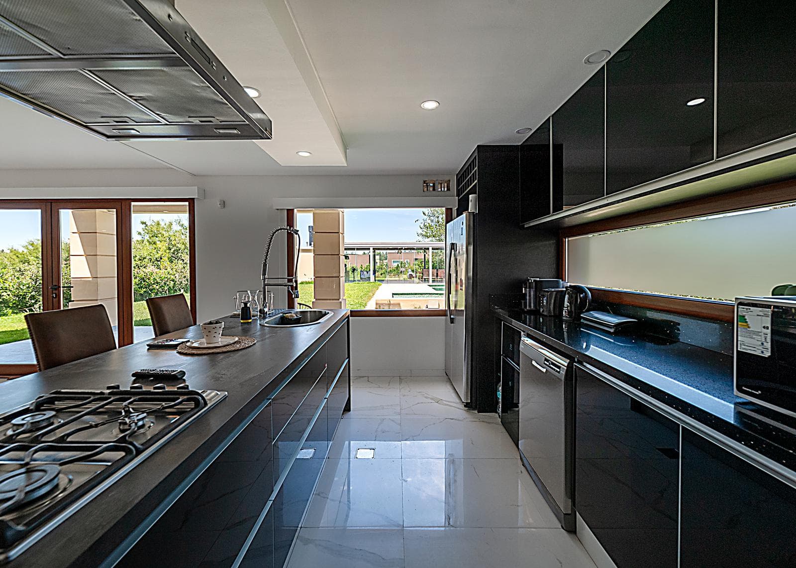 6-Room House for Sale in Fincas del Alba, Canning