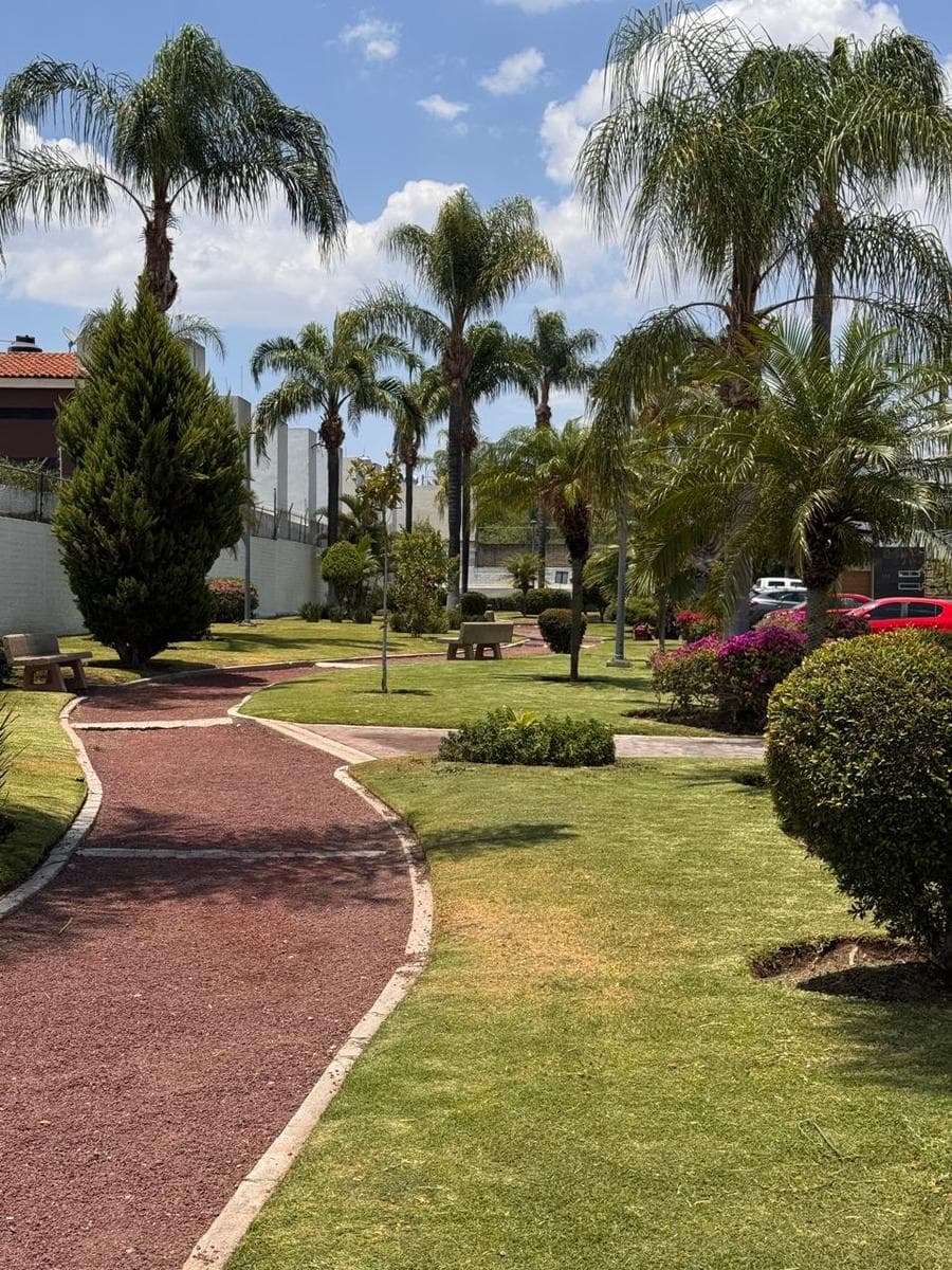 Casa en Venta en Nueva Galicia Residenecial Coto Toledo al Sur