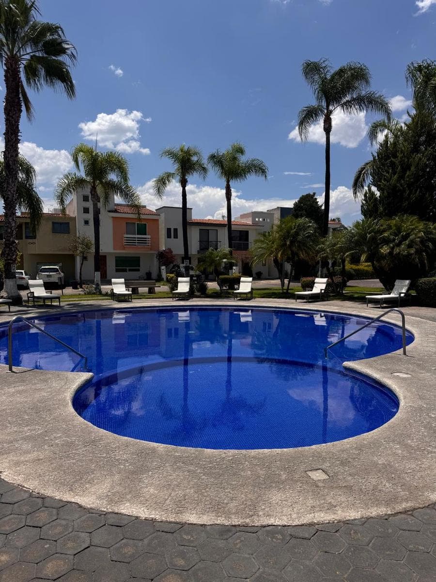 Casa en Venta en Nueva Galicia Residenecial Coto Toledo al Sur
