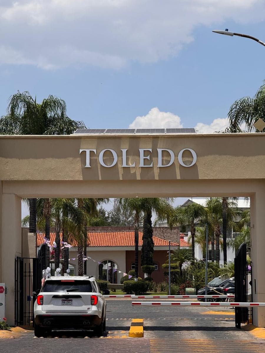 Casa en Venta en Nueva Galicia Residenecial Coto Toledo al Sur