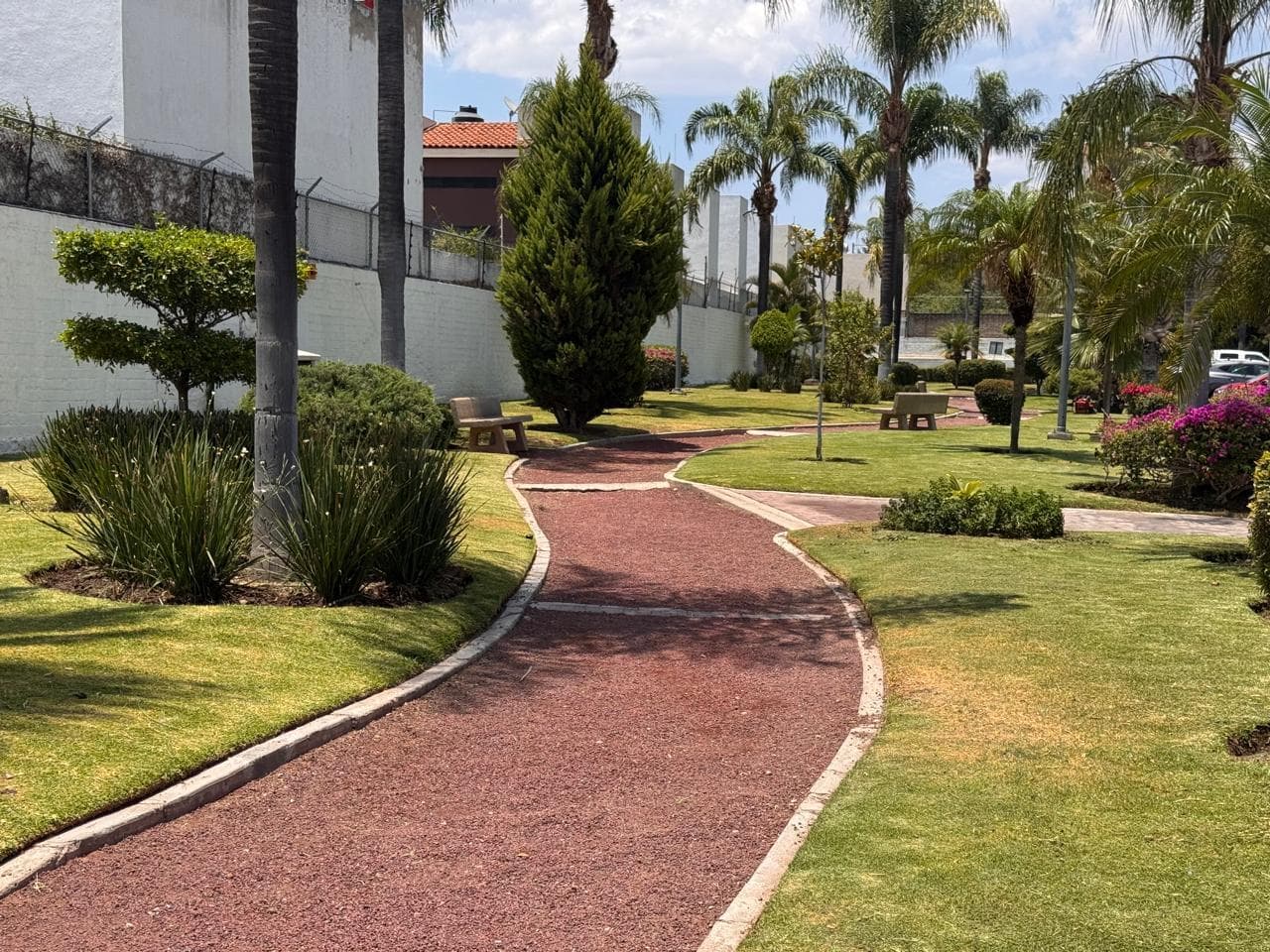 Casa en Venta en Nueva Galicia Residenecial Coto Toledo al Sur
