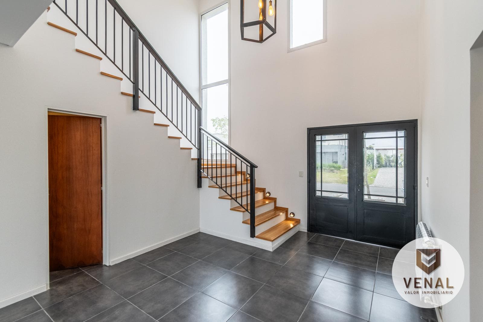 Brand-new house for sale in the Riberas neighborhood of Puertos del Lago, with a pool and a porch, 3 bedrooms, 5 rooms, Pool