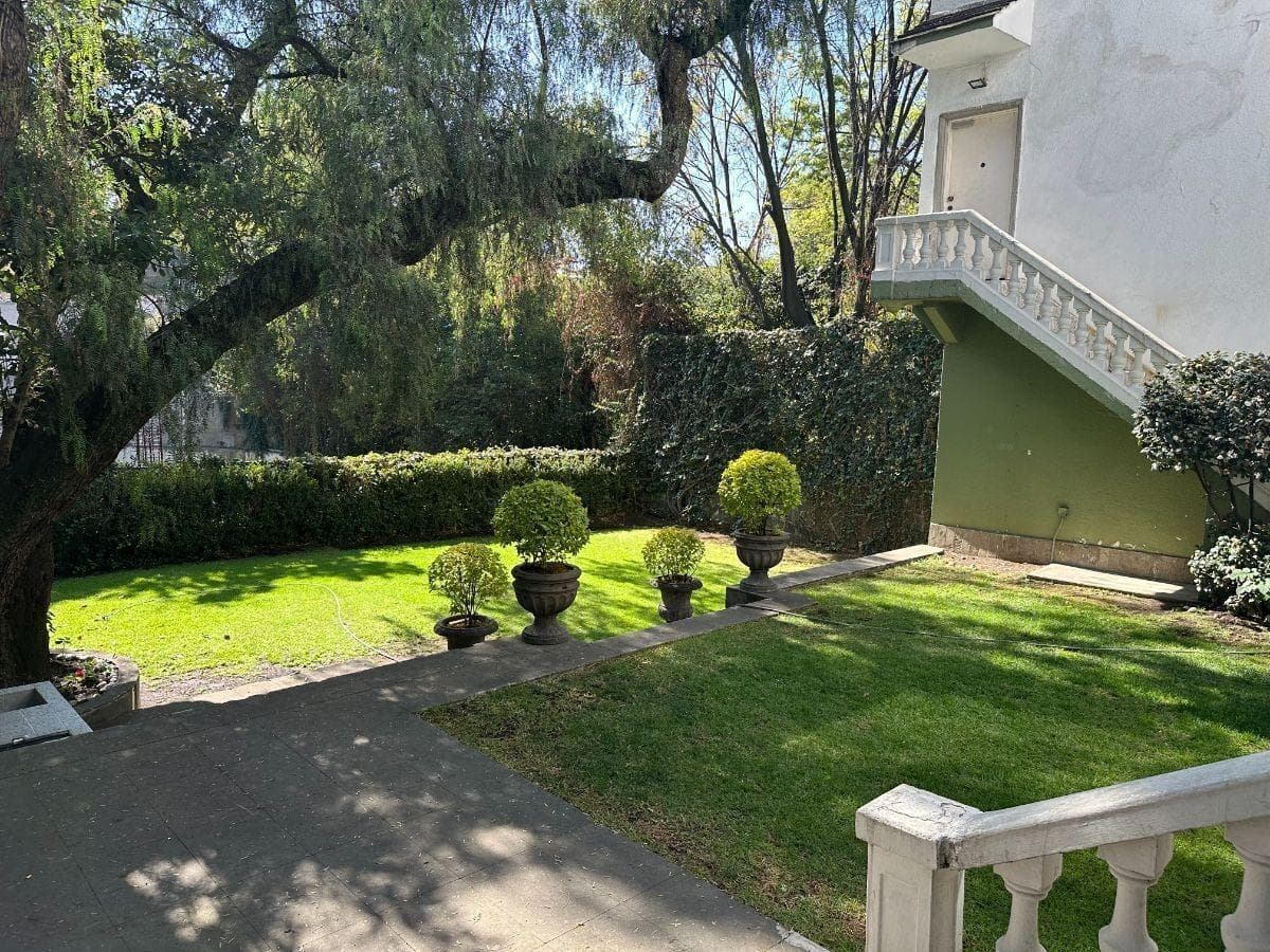 Office/Residential Property for Rent in Lomas de Chapultepec