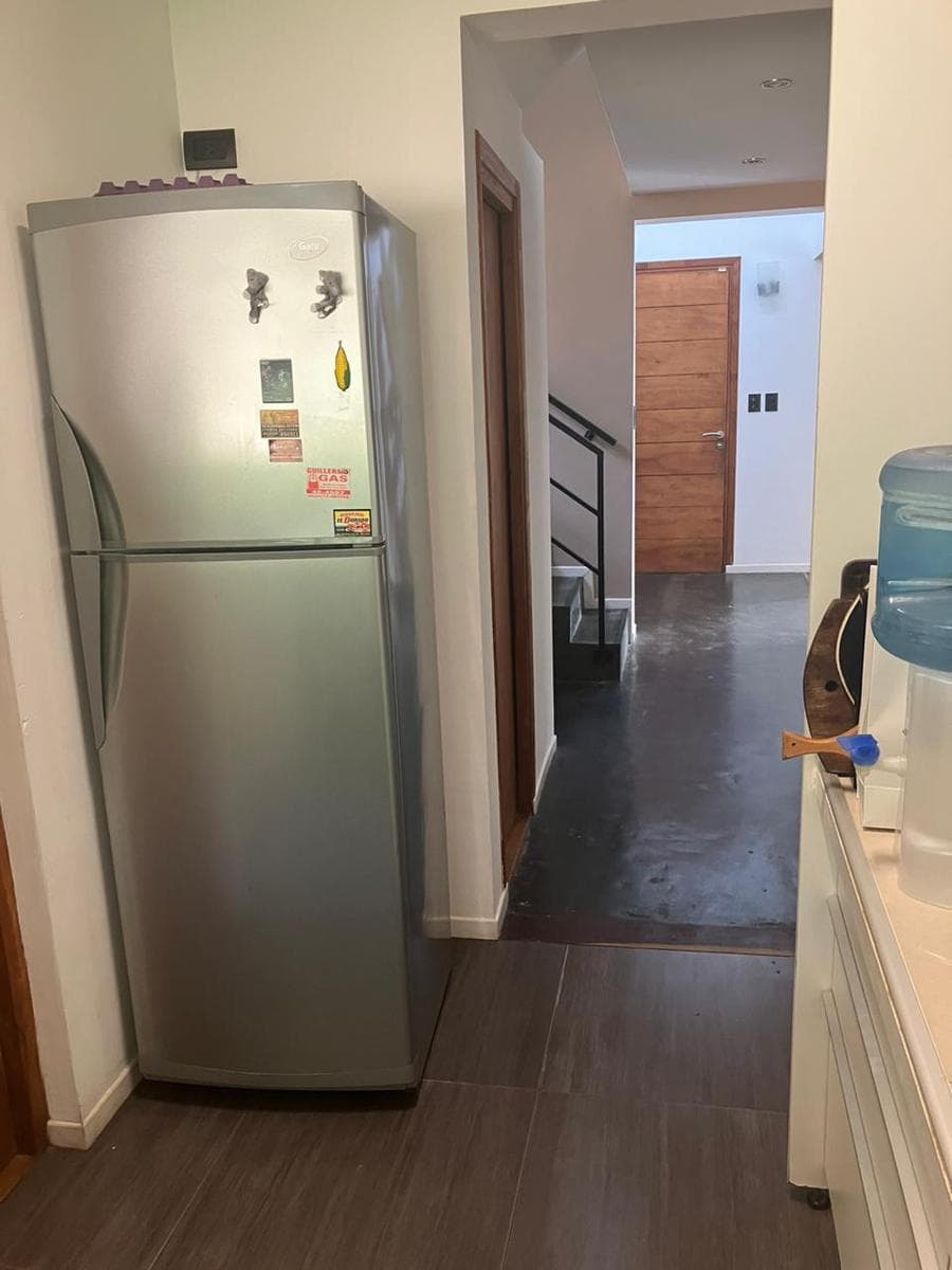 Modern 5-room house on a great lot