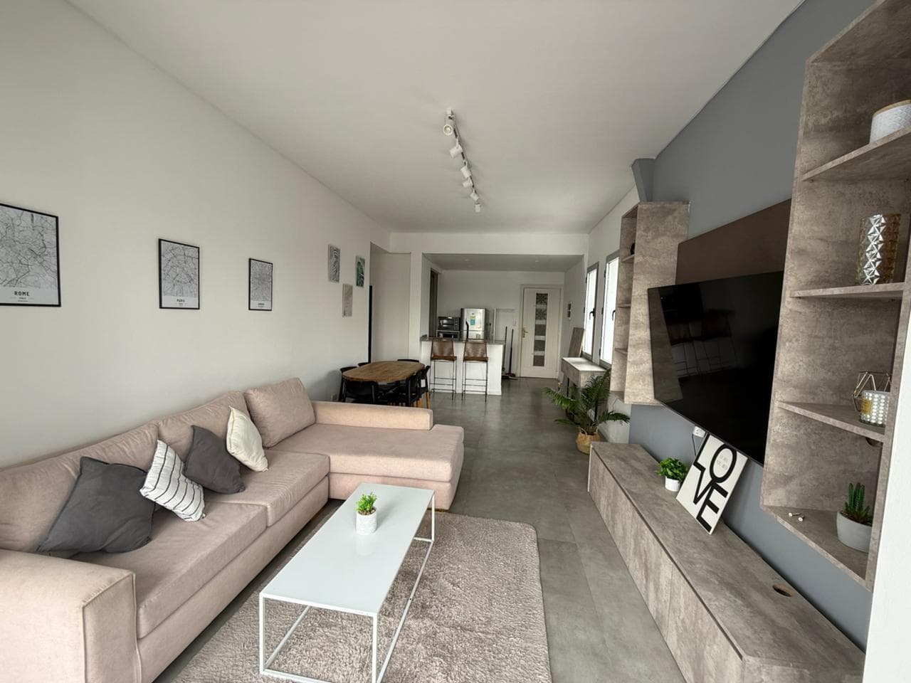 3-ROOM APARTMENT FOR SALE WITH A TERRACE IN MICROCENTRO, OFFERING INCREDIBLE RENTAL POTENTIAL