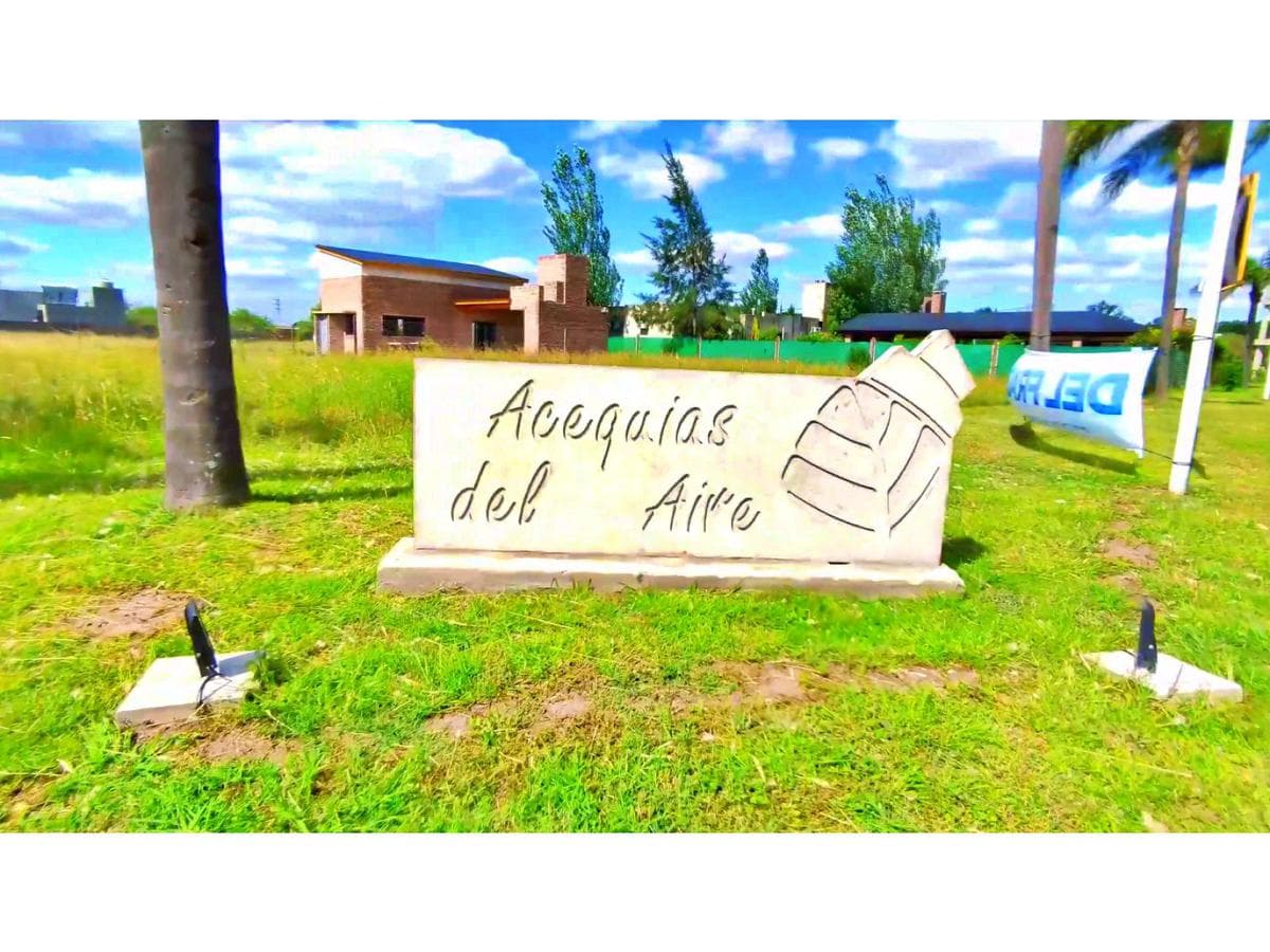Lot - Las Acequias - on the main avenue - Deeded
